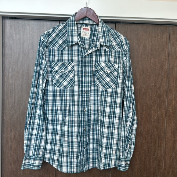 Levi's Other - Levi’s long sleeve snap button up blue plaid shirt. Size Large